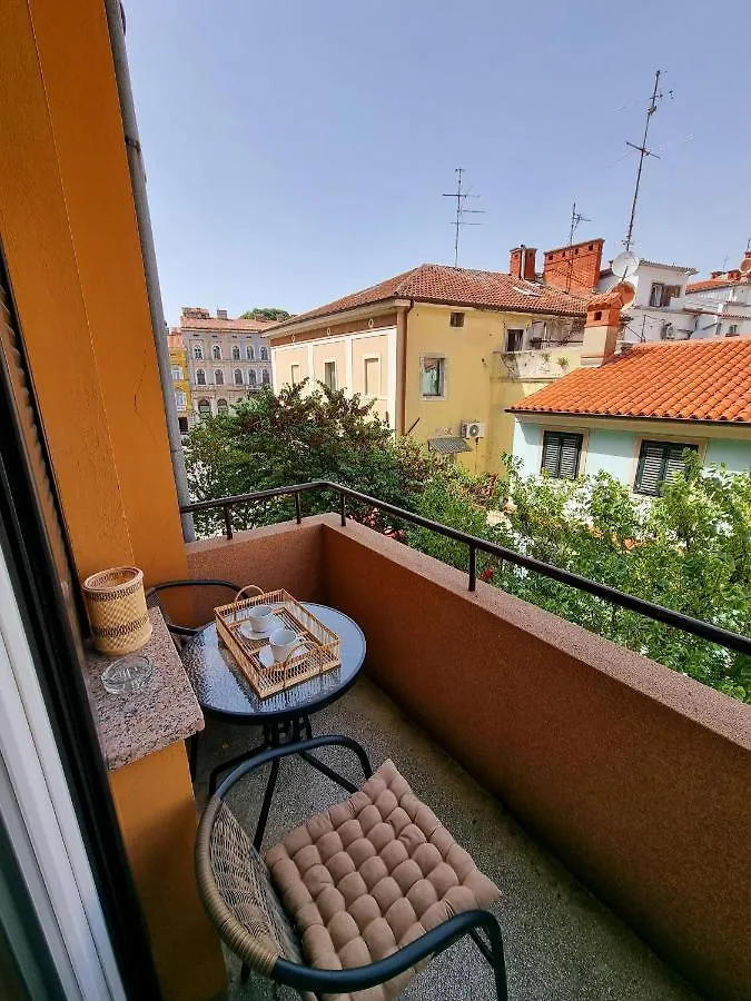 Stivi Luxury Apartments Pula 0*,  Kroatien